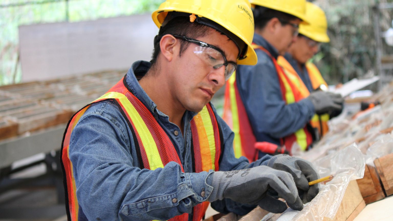 Ecuador alcanzó el nivel de exportación minera mensual más alto en su